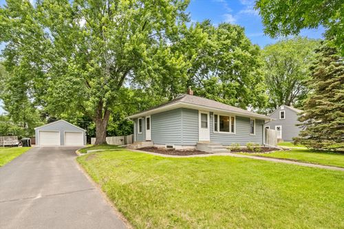 2469 Woodale Dr, Mounds View, MN, 55112-4913 | Card Image
