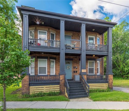 8005 Lake Ave, Cleveland, OH, 44102-1961 | Card Image