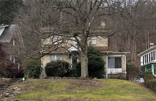 714 Wall Ave, Pitcairn, PA, 15140-1028 | Card Image