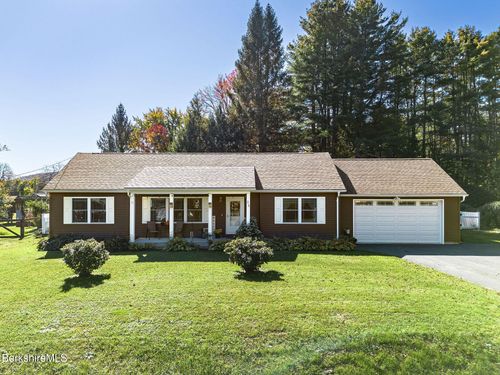 25 Raymond Dr, Dalton, MA, 01226-1032 | Card Image