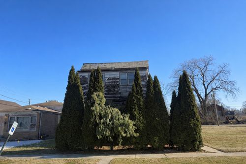 14717 Hoyne Ave, Harvey, IL, 60426-1517 | Card Image