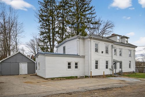 77 Off Hamilton St, Southbridge, MA, 01550-1879 | Card Image