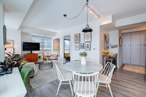 504-2301 Danforth Avenue, Toronto, ON, M4C0A7 | Card Image