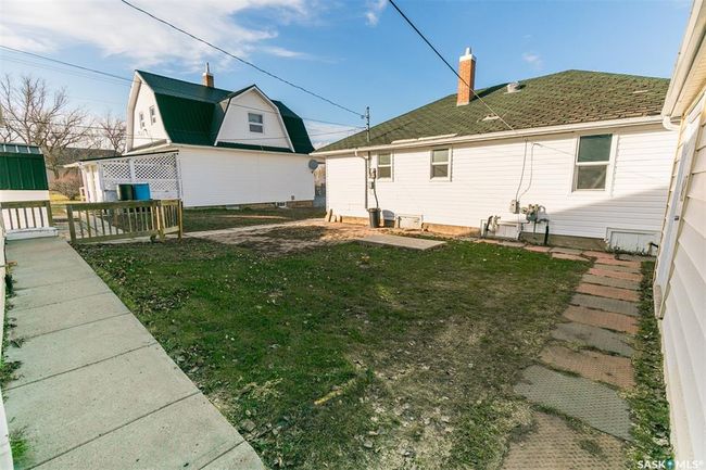 541 Alberta Ave, House other with 2 bedrooms, 1 bathrooms and 5 parking in Kerrobert SK | Image 12