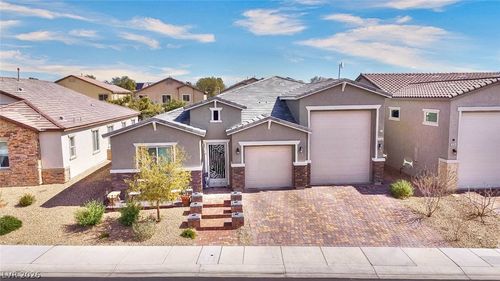 6308 Gambetta St, Las Vegas, NV, 89115-1663 | Card Image