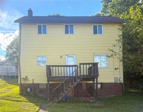 1732 South Ave, W Leechburg, PA, 15656-9205 | Card Image