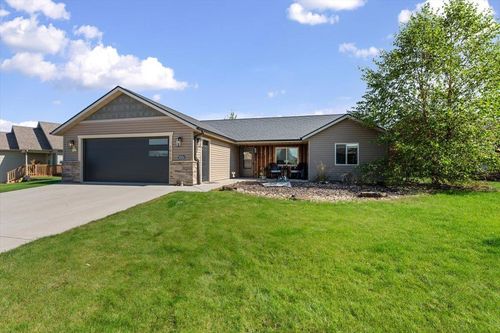 1915 Absaroka St, Spearfish, SD, 57783-3300 | Card Image