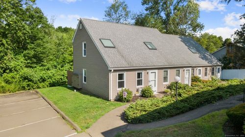 11-11 Grove Ct, Branford, CT, 06405 | Card Image
