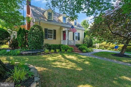 4932 34th St N, ARLINGTON, VA, 22207-2806 | Card Image