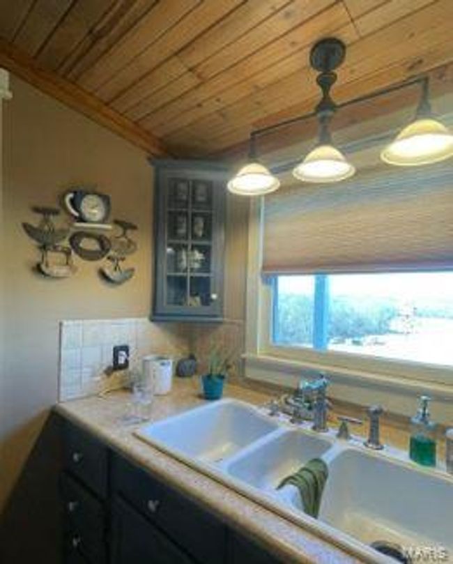 1838 Stollmeyer Rd, Home with 3 bedrooms, 2 bathrooms and null parking in Morrison MO | Image 17