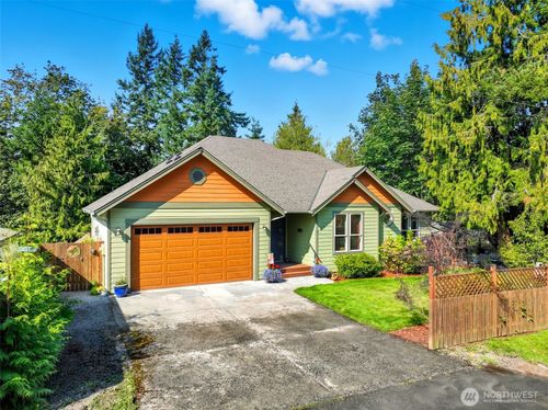 18208 82nd Dr Nw, Stanwood, WA, 98292-6730 | Card Image