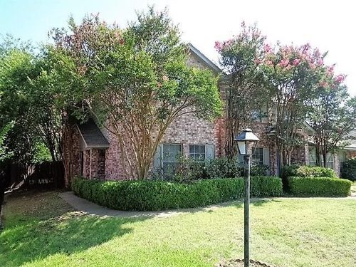 831 Ash Grove Ln, DeSoto, TX, 75115-8905 | Card Image