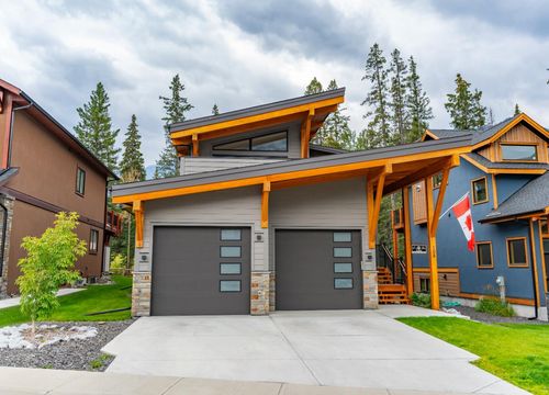 104 River'S Bend Way, Dead Man's Flats, AB, T1W0K5 | Card Image
