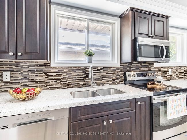7 Coniston Ave, House other with 5 bedrooms, 3 bathrooms and 6 parking in Brampton ON | Image 10