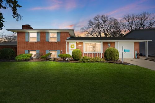 17541 Maple Avenue, Lansing, IL, 60438 | Card Image