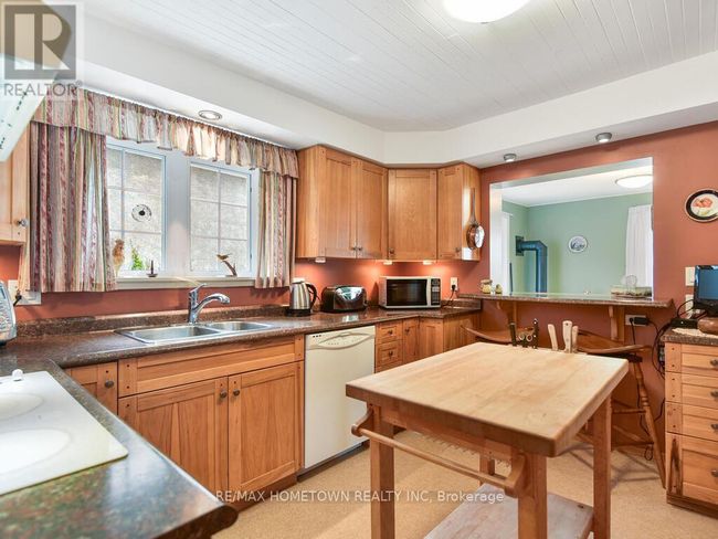 92 Water St E, House other with 2 bedrooms, 3 bathrooms and 2 parking in Brockville ON | Image 20