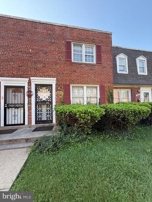 3840 26th Ave, TEMPLE HILLS, MD, 20748-3102 | Card Image