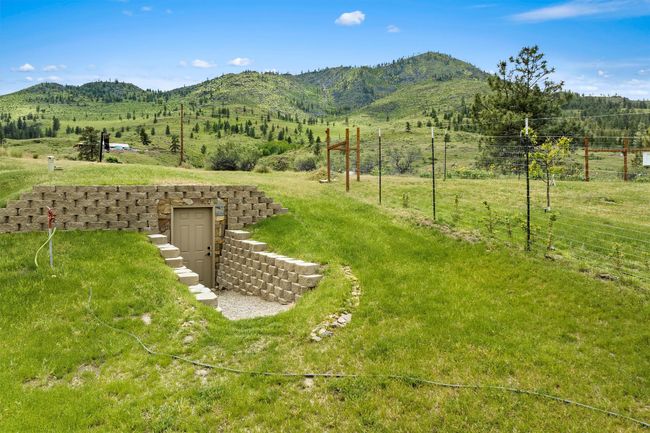 9701 Mt Highway 200, House other with 3 bedrooms, 2 bathrooms and null parking in Dixon MT | Image 64
