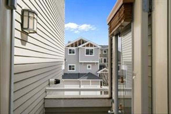 803 - 281 Cougar Ridge Dr Sw, Home with 3 bedrooms, 1 bathrooms and 2 parking in Calgary AB | Image 21