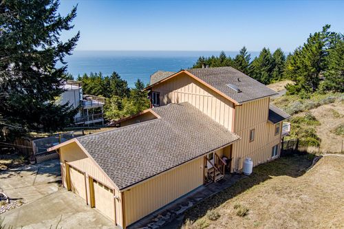 14 High Ct, Whitethorn, CA, 95589-9081 | Card Image