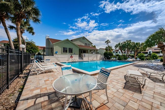 2353 Hanover Dr, Townhouse with 2 bedrooms, 2 bathrooms and null parking in DUNEDIN FL | Image 91