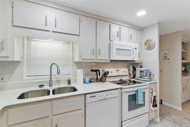 LOT-798 - 2100 Kings Hwy, House other with 2 bedrooms, 2 bathrooms and null parking in Port Charlotte FL | Image 13