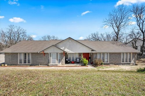 9333 S 33rd West Ave, Tulsa, OK, 74132-3809 | Card Image