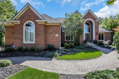 209 Springbrook Pl, Gahanna, OH, 43230-6240 | Card Image