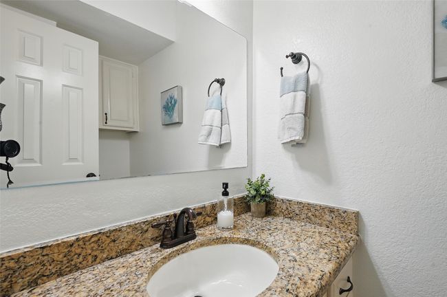 APT-8 - 211 Cimarron Trl, Condo with 2 bedrooms, 3 bathrooms and null parking in Irving TX | Image 9