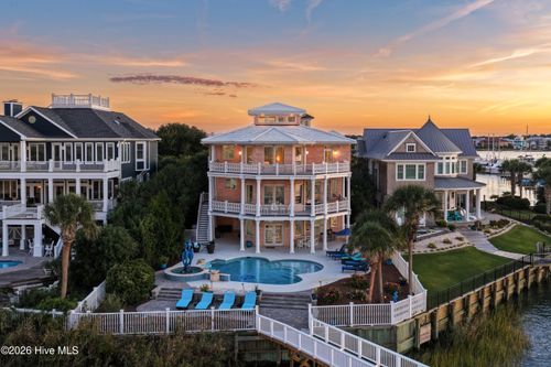 438 Oceana Way, Carolina Beach, NC, 28428-5817 | Card Image