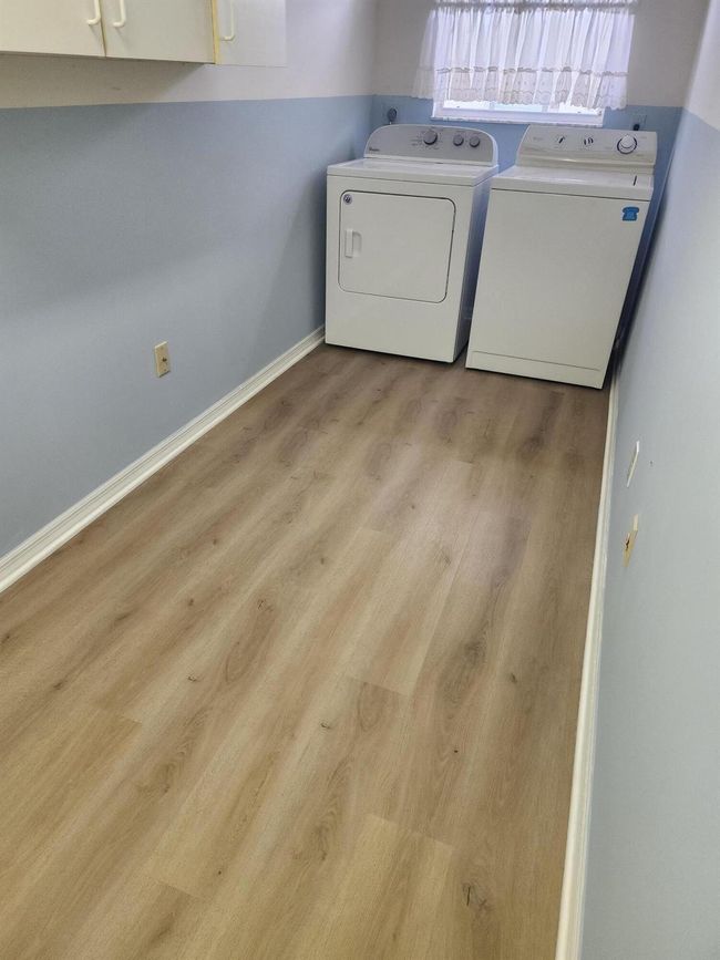 3625 Sw Masilunas St, House other with 3 bedrooms, 2 bathrooms and null parking in Port St Lucie FL | Image 9