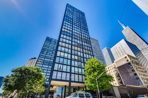 3a-880 N Lake Shore Drive, Chicago, IL, 60611 | Card Image