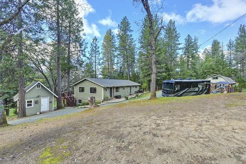 2860 Alphabet Lane, Georgetown, CA, 95634 | Card Image