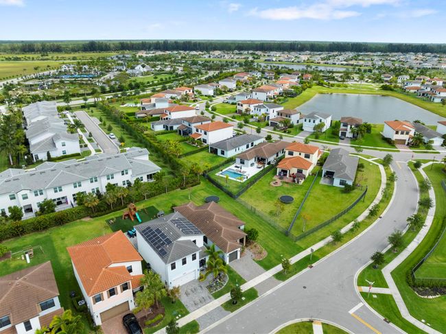 16450 Sandy Shore Dr, House other with 2 bedrooms, 2 bathrooms and null parking in Westlake FL | Image 46