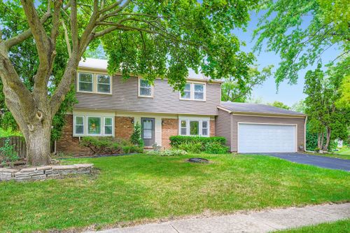 98 Stonegate Rd, Buffalo Grove, IL, 60089-1915 | Card Image