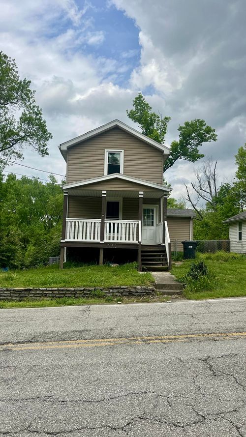 218 Grand Ave, Taylor Mill, KY, 41015-1916 | Card Image