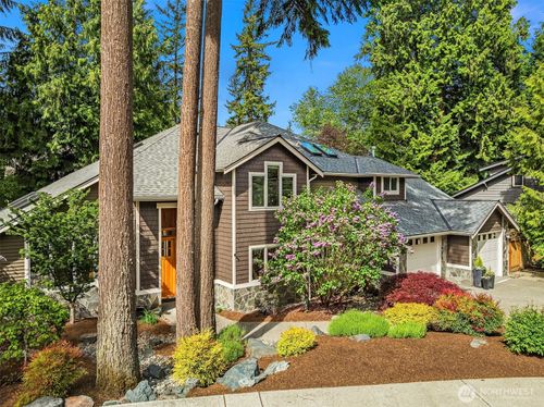 12514 Ne 65th St, Kirkland, WA, 98033-8572 | Card Image