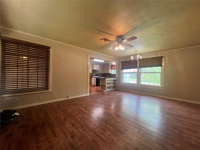 Dining/Living Room | Image 15