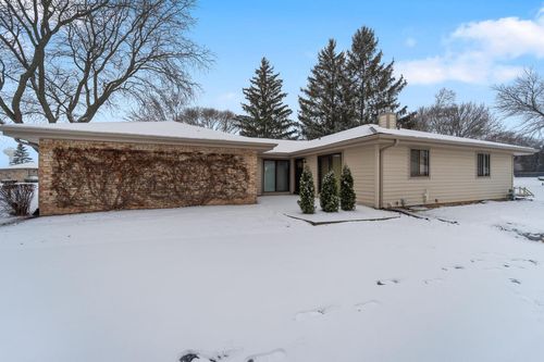 11015 N Balsam Tree Court, Mequon, WI, 53092 | Card Image