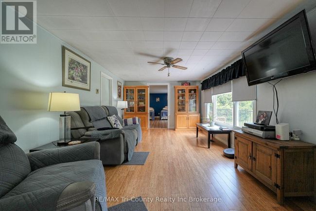 985 Norfolk County Rd 28, House other with 3 bedrooms, 2 bathrooms and 27 parking in Langton ON | Image 17