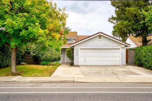 2404 Floyd Ave, Modesto, CA, 95355-9264 | Card Image