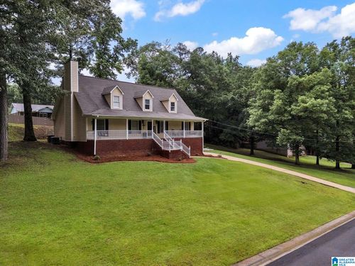 8224 Oxford Dr, Morris, AL, 35116-1438 | Card Image