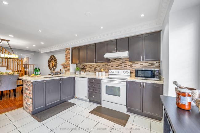 20 Webbford St, House attached with 4 bedrooms, 3 bathrooms and 2 parking in Ajax ON | Image 16