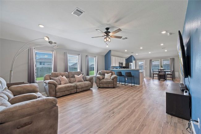 5204 Rushing Brook Ln, House other with 4 bedrooms, 2 bathrooms and 2 parking in Rosenberg TX | Image 5