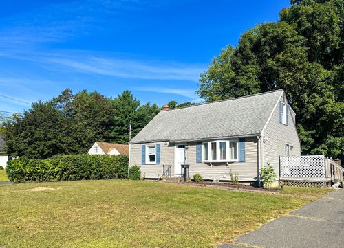 17 Dale Rd, Enfield, CT, 06082-5137 | Card Image