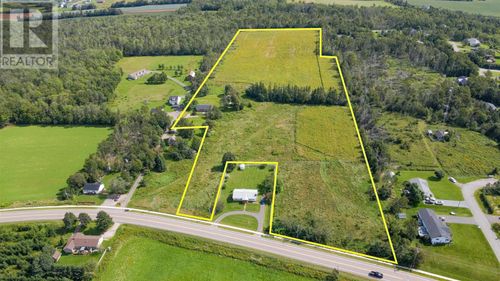 6 Dairy Lane, Stratford, PE, C1B0M5 | Card Image