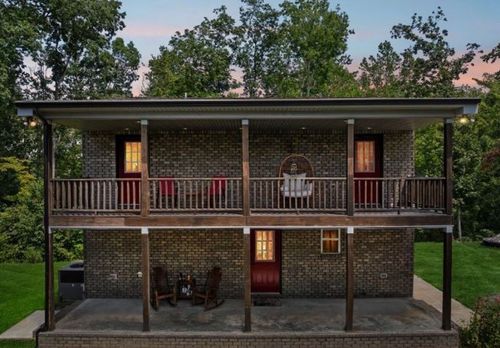 221 Foggy Mountain Ln, Bradyville, TN, 37026-2000 | Card Image