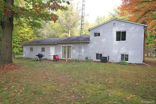 12403 Willard Rd, Burt, MI, 48417-9300 | Card Image