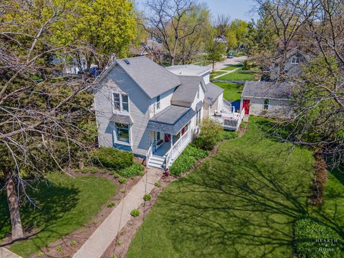 121 S Walkup Ave, Crystal Lake, IL, 60014-6149 | Card Image