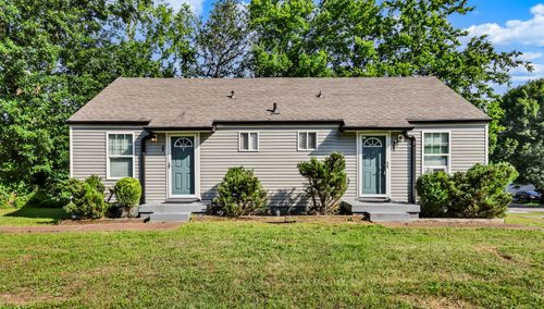 48 Maple St, Clarksville, TN, 37042-6437 | Card Image